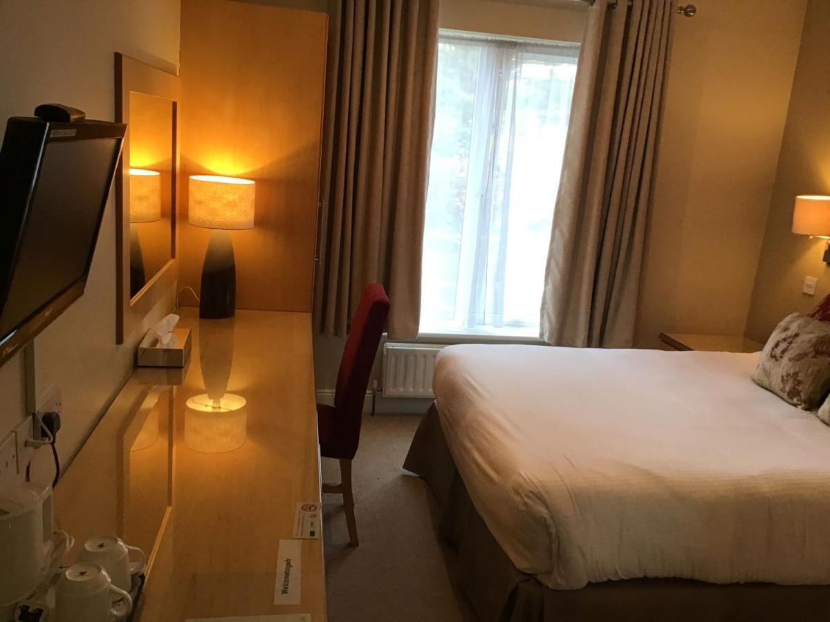 Glenwood House Hotel Carrigaline Eksteriør billede