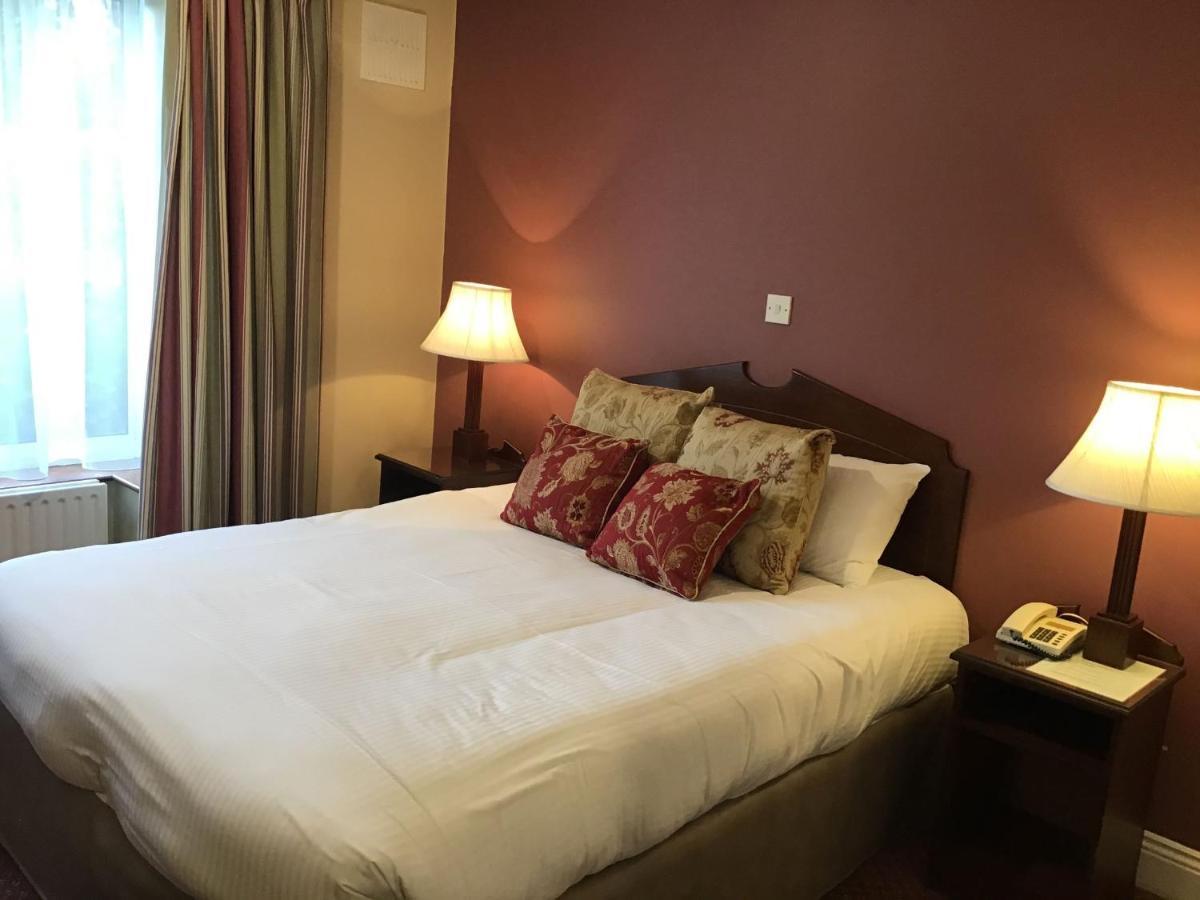 Glenwood House Hotel Carrigaline Eksteriør billede